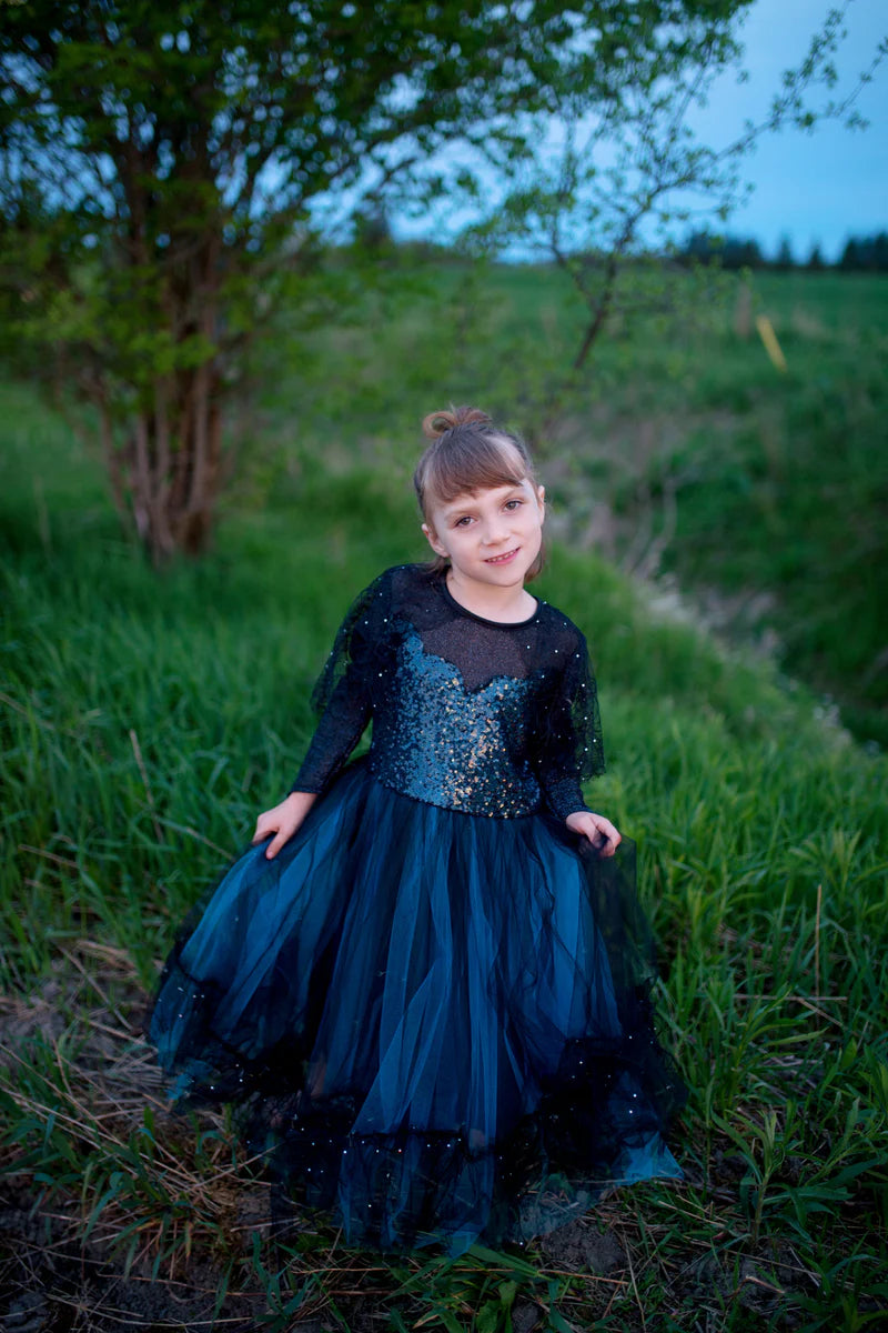 Luna The Midnight Witch