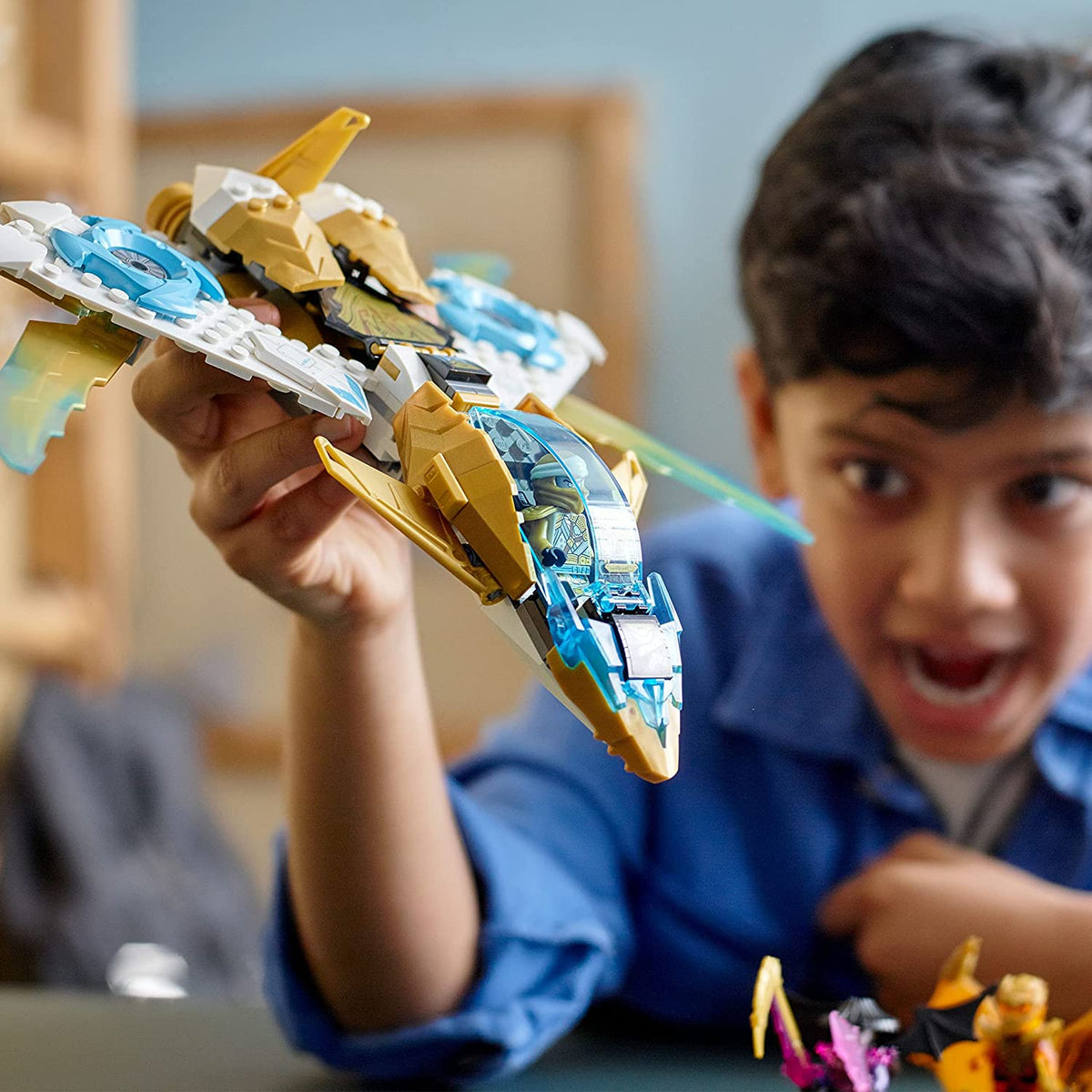 Lego 71770 - Ninjago Zane’s Golden Dragon Jet