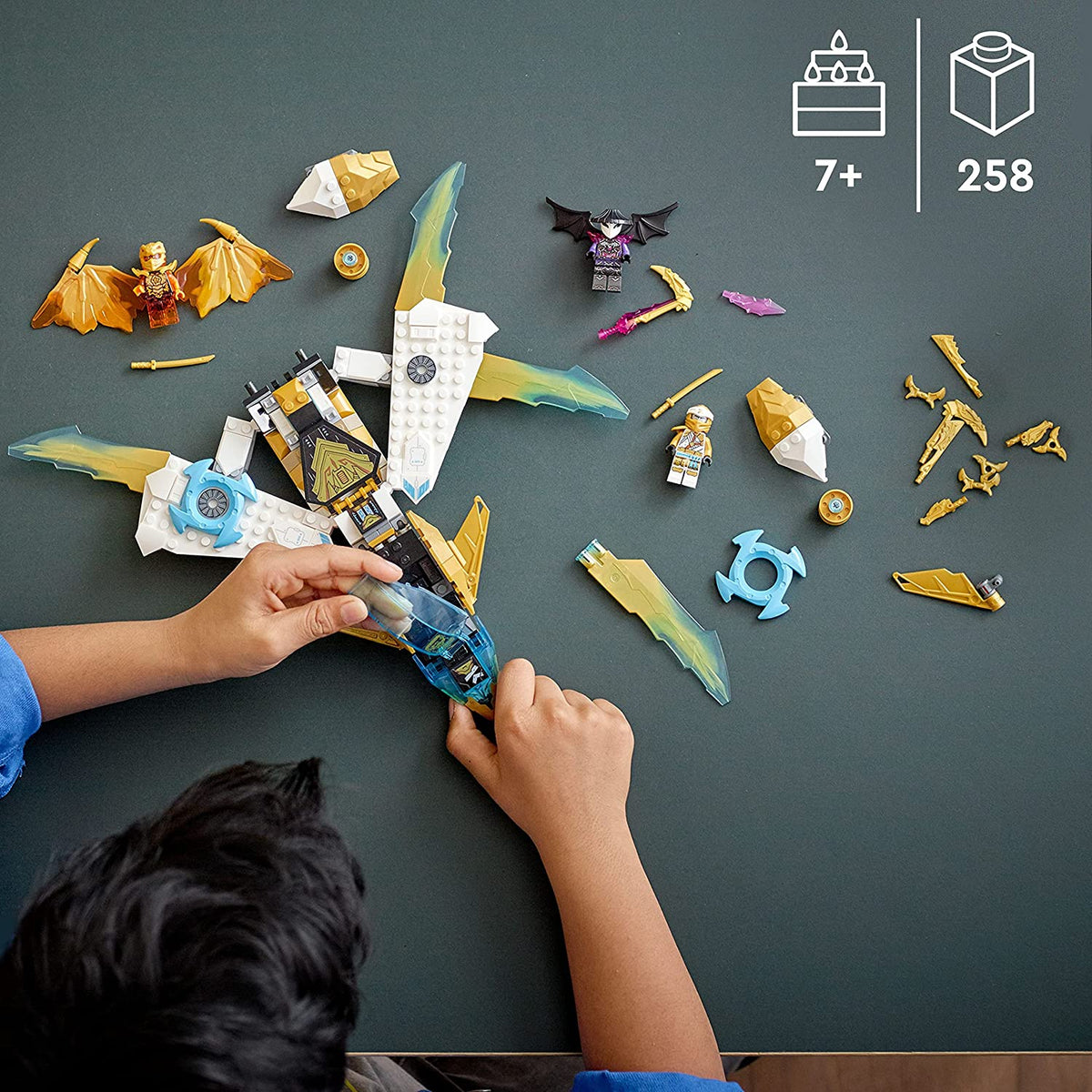 Lego 71770 - Ninjago Zane’s Golden Dragon Jet