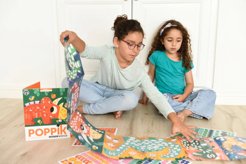 Poppik Panorama with Stickers: Dinosaurs